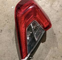 rear left light Honda civic sedan 2016-2021