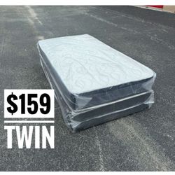 New Twin Size Mattress And Box Spring Set // We Offer  🚚