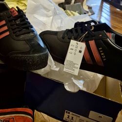 Brand New Adidas Somoa 11M 12W