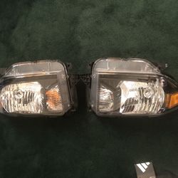 Toyota Tundra Headlights (TRD Pro)