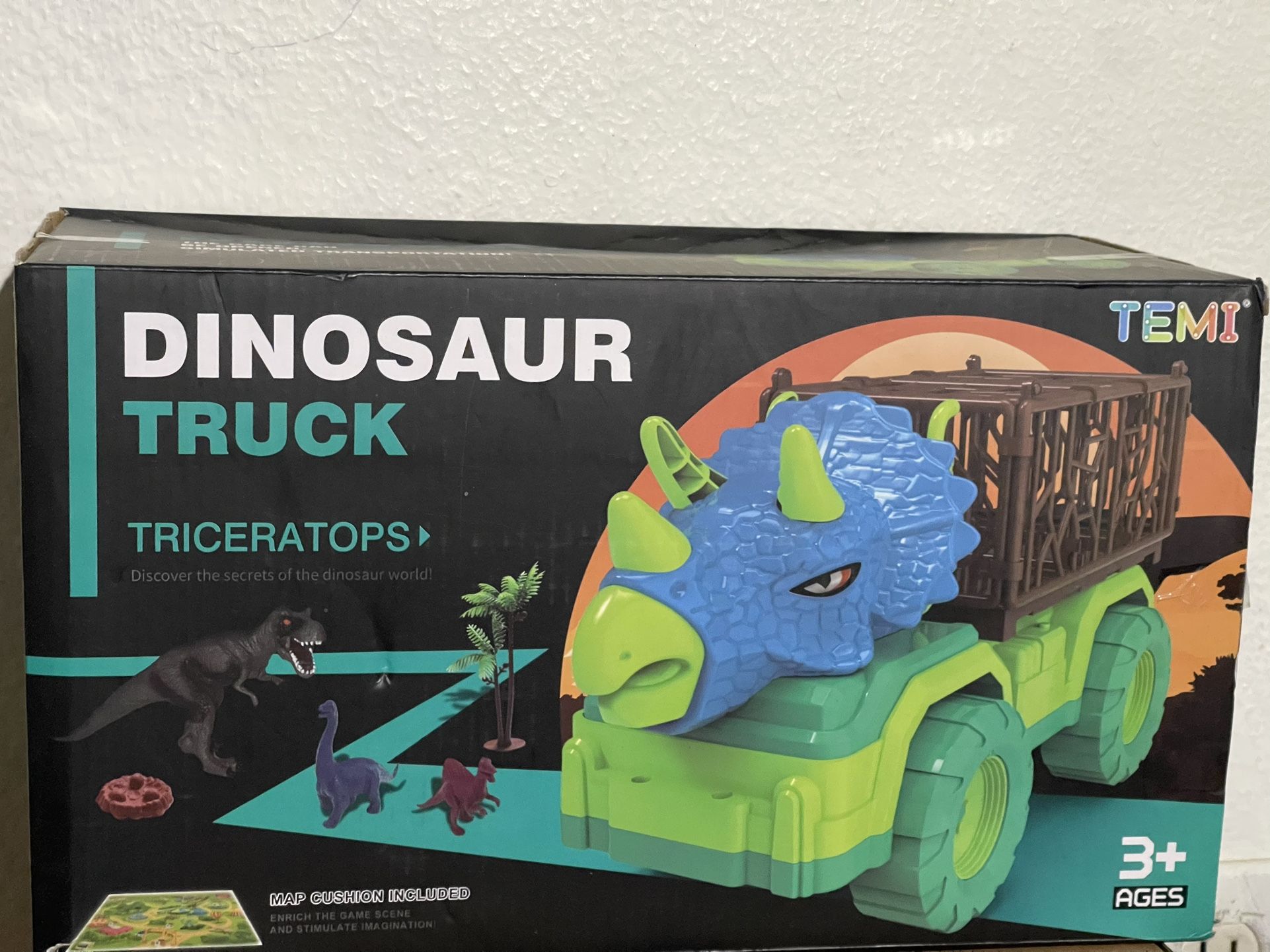 TOYS- Dinosaur Tuck