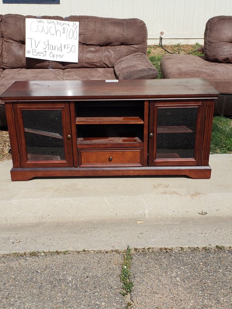 Sectional Couch/Tv Stand