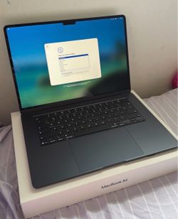 M2 MacBook Air 15” gray