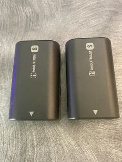 2 Sony NP-F10 batteries