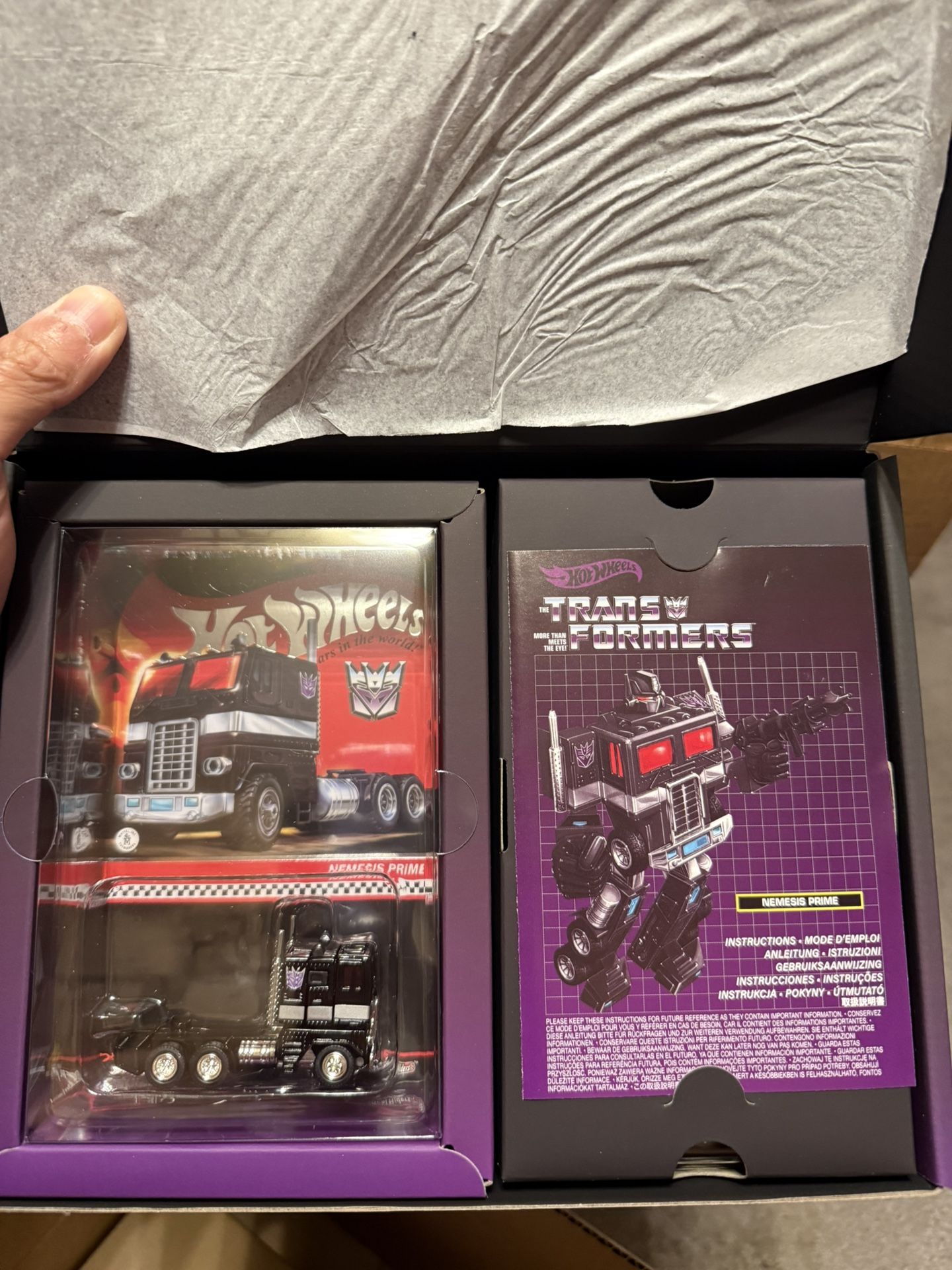 Hot Wheels Transformers Nemesis Prime