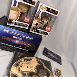 Funko Pop! Marvels (Marvel Collector Corps Sub. Box) (Medium T-Shirt)