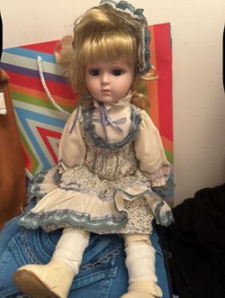 🌸Porcelain dolls / muñeca de porcelana  me quedan 3 …..20 cada una