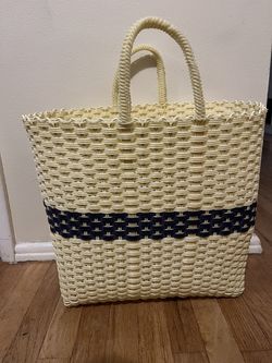 White blue hand woven plastic tote