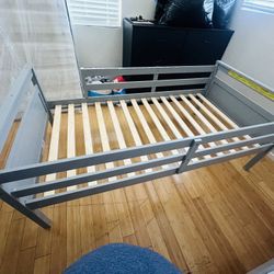 Twin Bed 