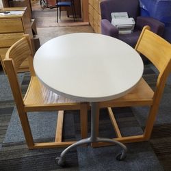 SMALL TABLE WITH 2 CHAIRS REAL WOOD (HOME27)