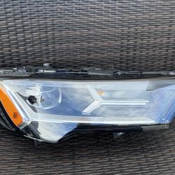 2020 2021 2022 2023 2024 Audi Q7 SQ7 Right Passenger Side LED Complete Headlight OEM 4M0941012B