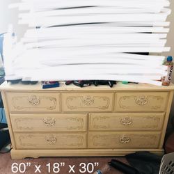 5 Piece Vintage (80’s) Bedroom Set (real Wood) 