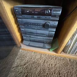 Stereo System with Turntable and Speakers