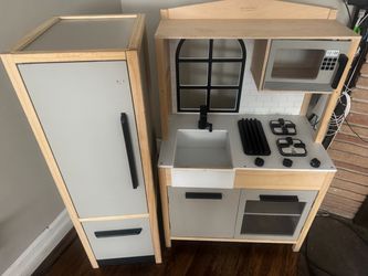 Play Kitchen