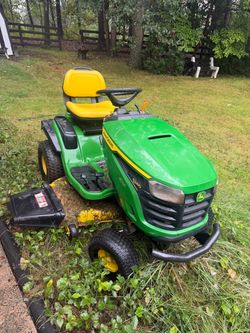 John Deere Ride On Mower