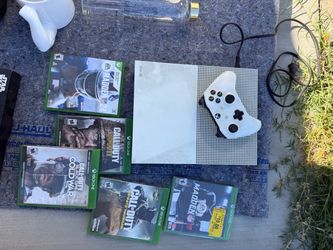 Xbox One w/ controller & 5 games