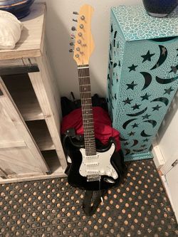 Black Electric Guitar with AUX