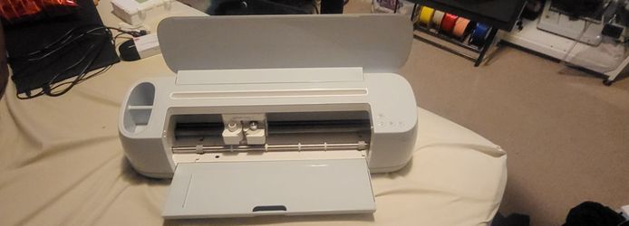 Cricut maker 3 with extras