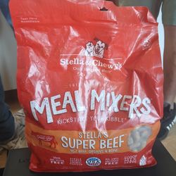 STELLA SUPER BEEF FREEZED DRIED DOG FOOD. 