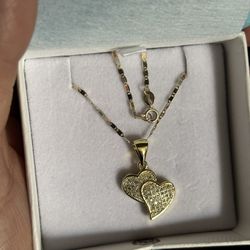 10k Solid Gold Tri -ColorValentino Chain 1.37grams Comes With Double Heart Pendant 