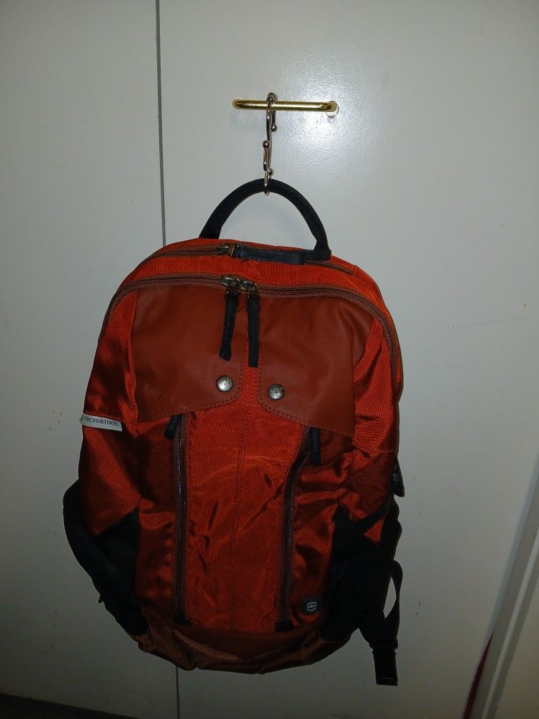 Victorenox Pack Bag