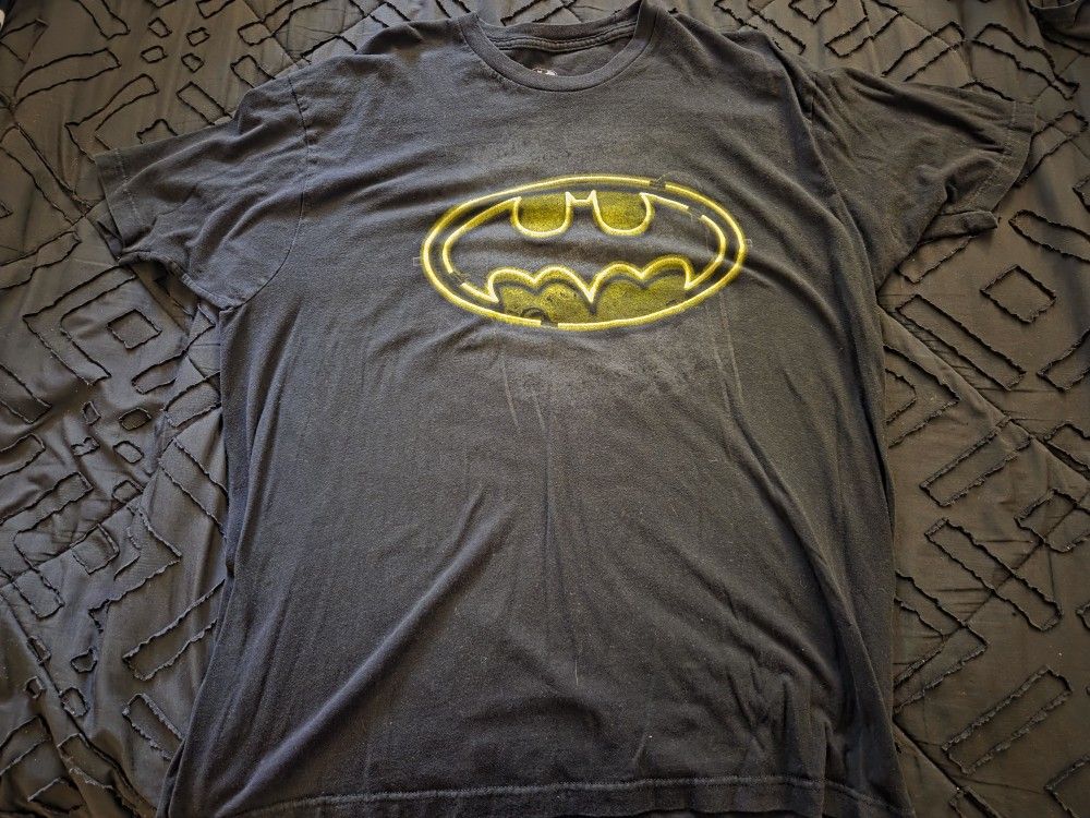Batman DC Comics Mens Logo Neon Sign Black Graphic T-Shirt New XXL. 2XL.