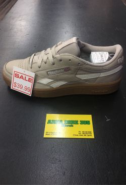 Reebok men’s 7,7.5,8,10,11.5,13