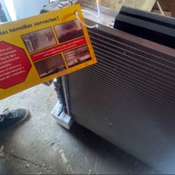 2014 Freight libre Radiador