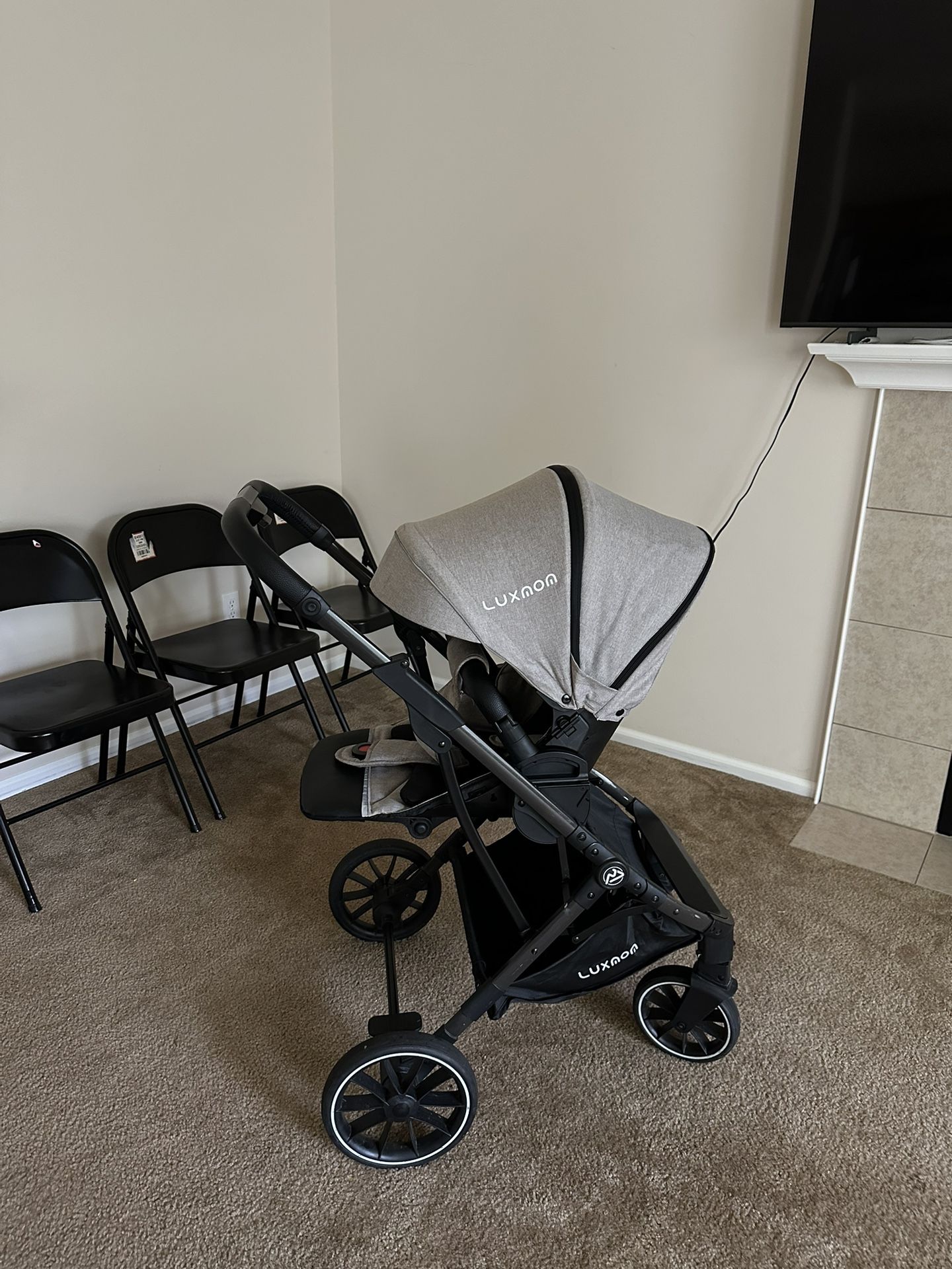 the cart is in good condition, turns in two directions