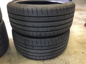 245/35ZR20 and 305/30ZR21 Goodyear Eagle F1 Tires from Porsche 911