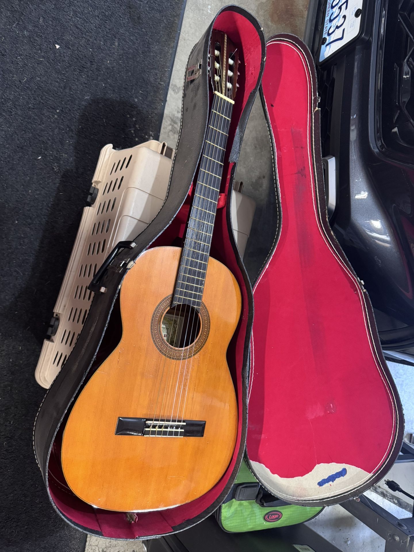 Suzuki Guitar Vintage