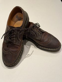 Dr. Martens 3989 Wingtip Brogue — Crazy Horse Brown, Size USM 9
