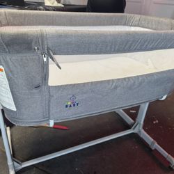 Baby bassinet 