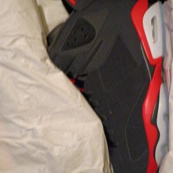 Jordan 6 ( salesman)