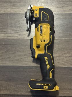 DEWALT 20V MAX XR Cordless Brushless 3-Speed Oscillating Multi Tool (Tool Only)