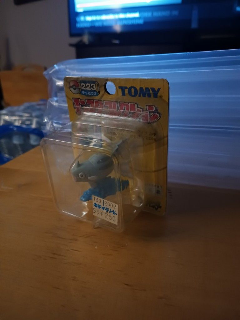 Tomy Remoraid Monster Collection Sealed