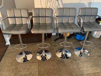 Brand New Set Of 4 gray Bar Stools With Arm Handles / gray Pub Stools / Adjustale Height / Swivel / Price Is Firm / New in box