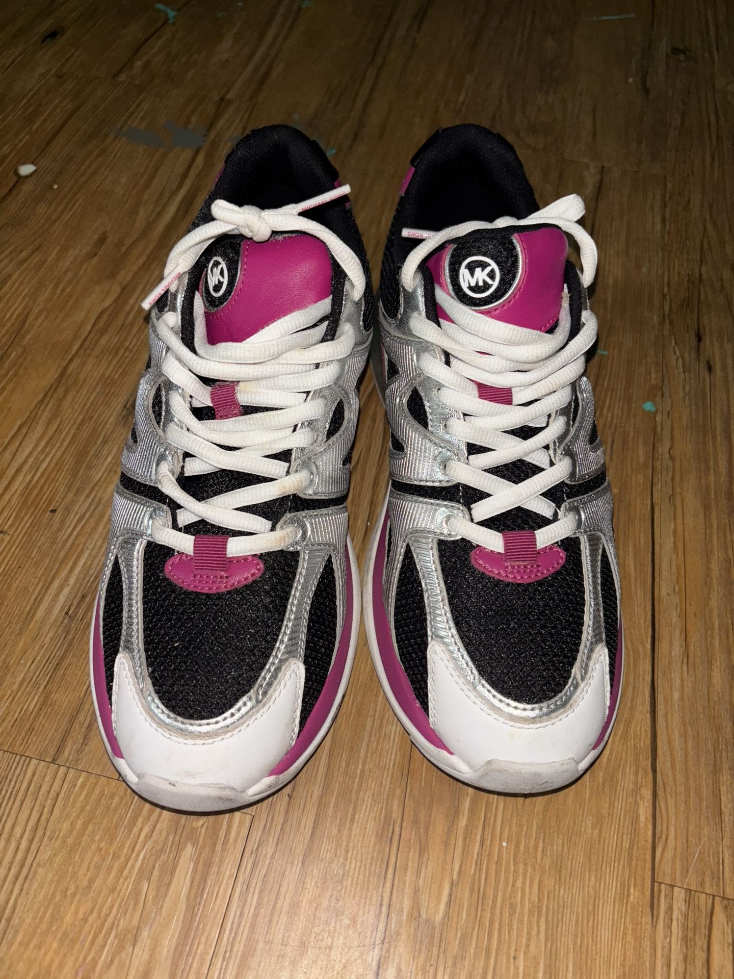 Michael Kors Sneakers Size 10