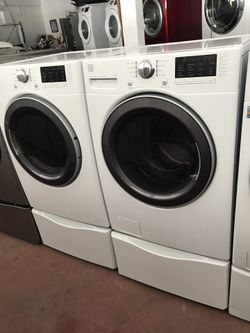 Kenmore steam washer and steam dryer w/pedestal and warranty