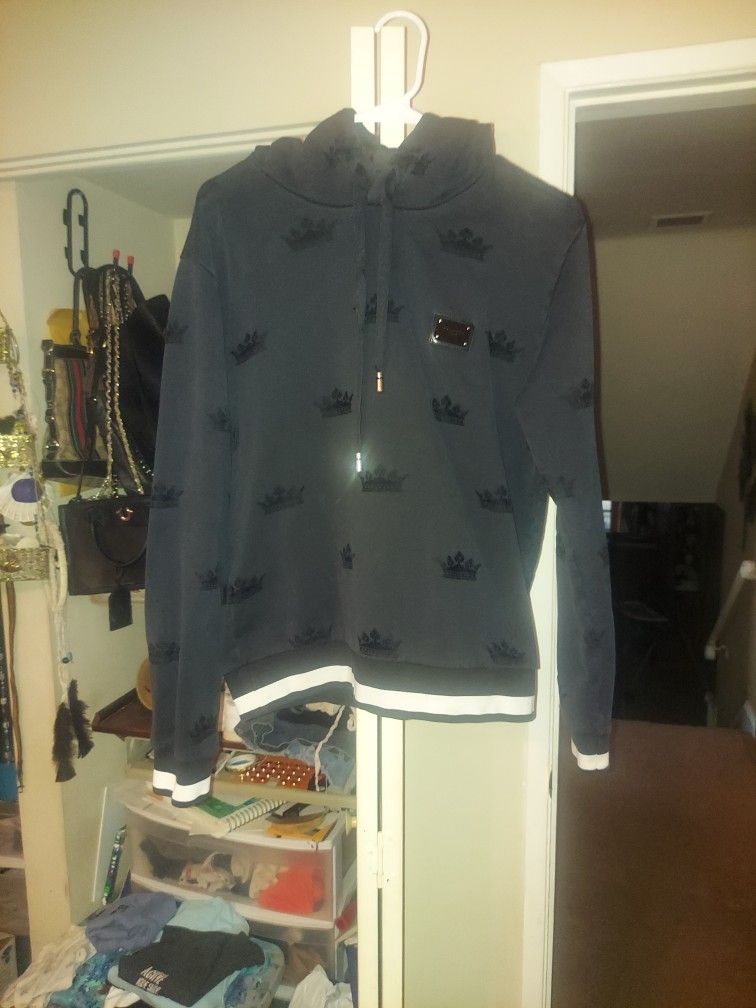 Dolce And Gabbana Hooded Sweatshirt  Authentic Mens M/Ladies L