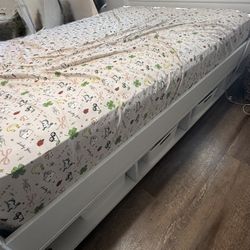 Full Bed - White 