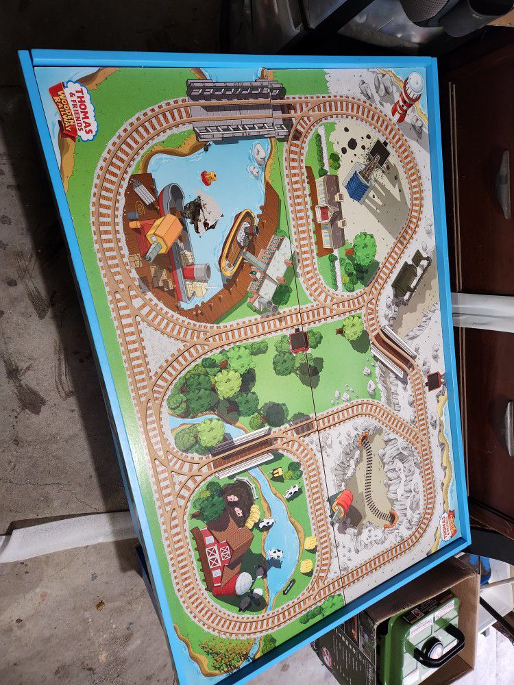 Thomas And Friends Wooden Railway Play Table
