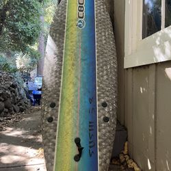 Surfboard 5’8”