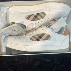 Burberry Shoes 