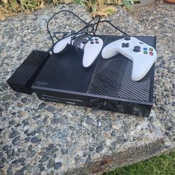 Xbox Two Controllers Missing Power Plug