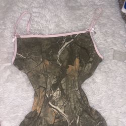 tube top with pink straps #camouflage #festival