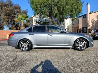 2014 Hyundai Genesis