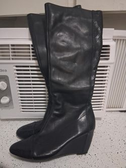Leather boots size 7