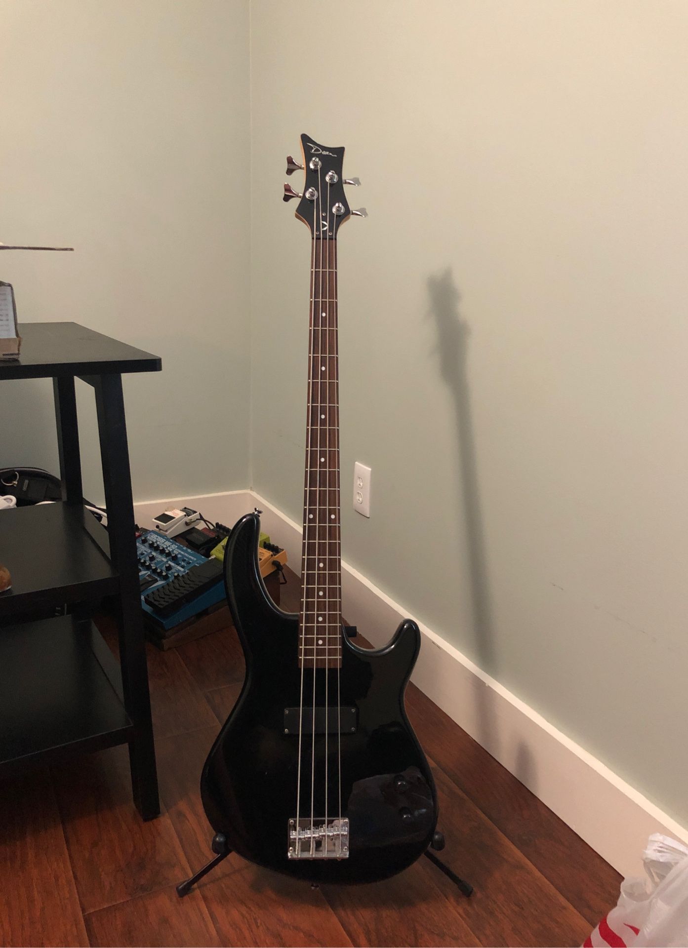 Dean 4 string bass