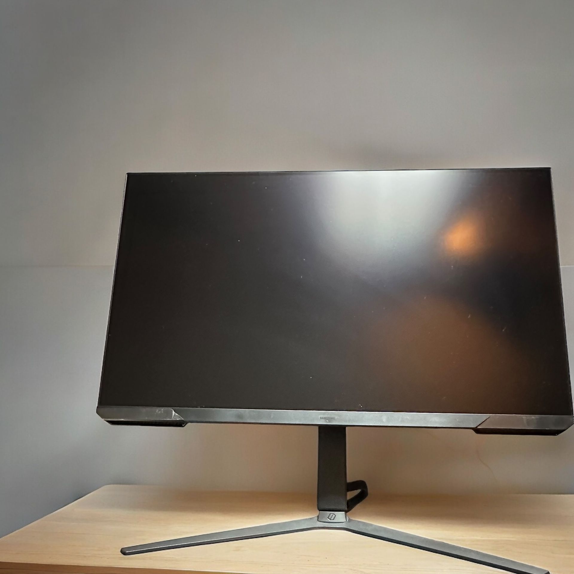 Samsung - Odyssey G51C 32" QHD FreeSync Premium Gaming Monitor with HDR10 (DisplayPort, HDMI)